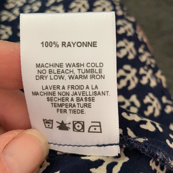 Like new, long sleeve navy/cream top by Velvet - Picture 6 of 6